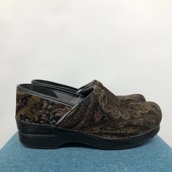 Dansko Vegan Professional Paisley Tapestry Velvet Clogs size 7.5-8 - Picture 15 of 16